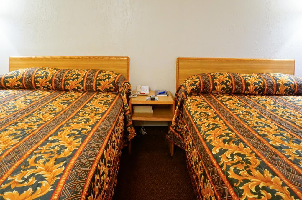 Ez 8 Motel San Jose II חדר תמונה
