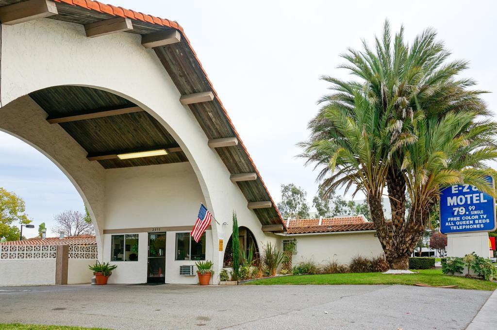 Ez 8 Motel San Jose II מראה חיצוני תמונה